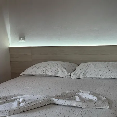 Kasa Garden 3* Durrës