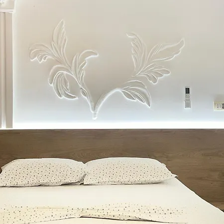 Kasa Garden Pensión 3*