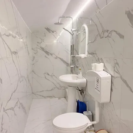 招待所 Kasa Garden 3*
